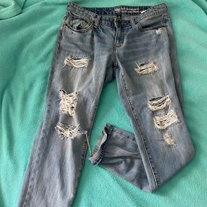 Gap light wash boyfriend jeans size 6